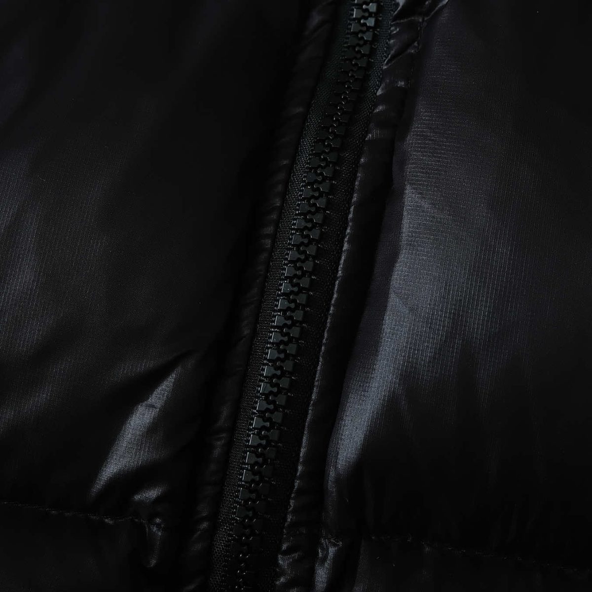 Cropped Down Puffer Jacket - Image 22
