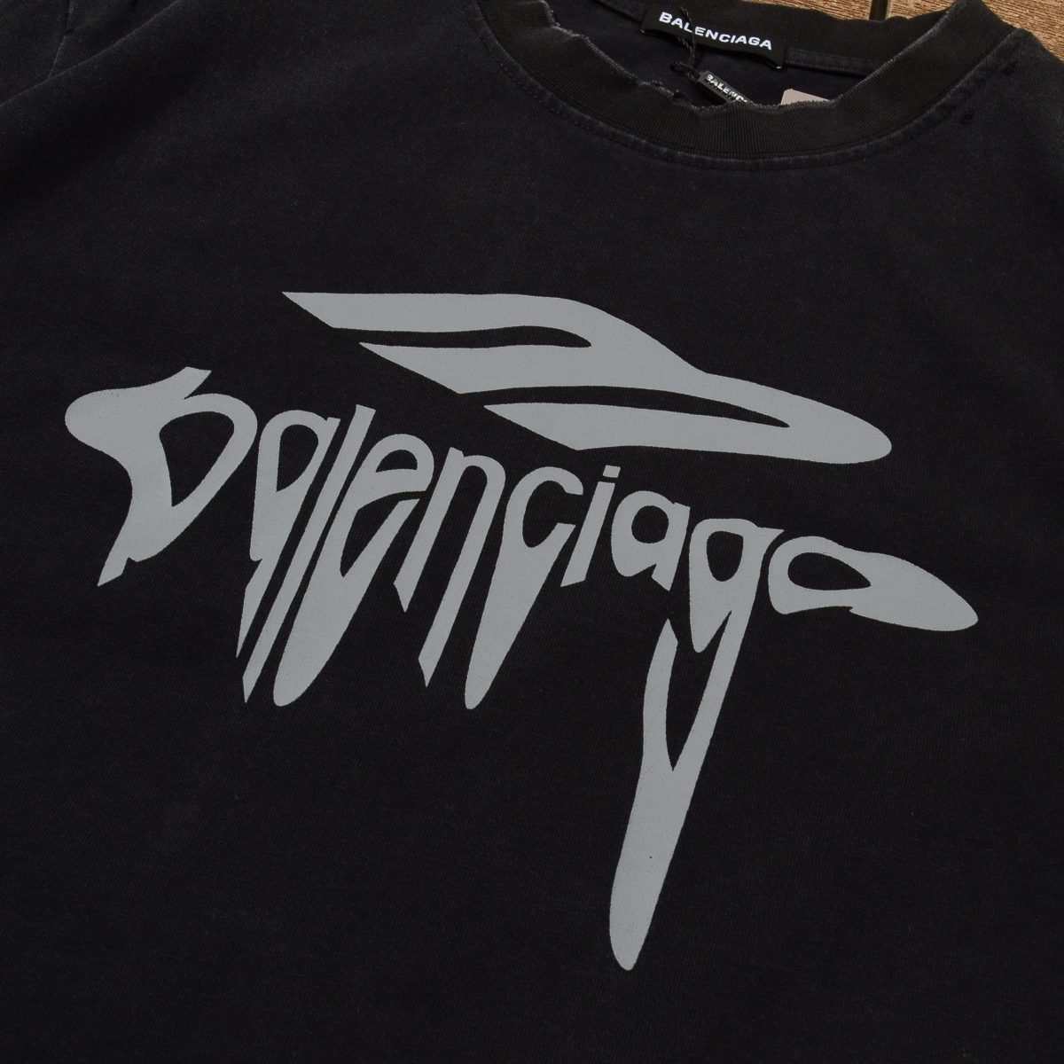 Drippy Logo T-Shirt - Image 6