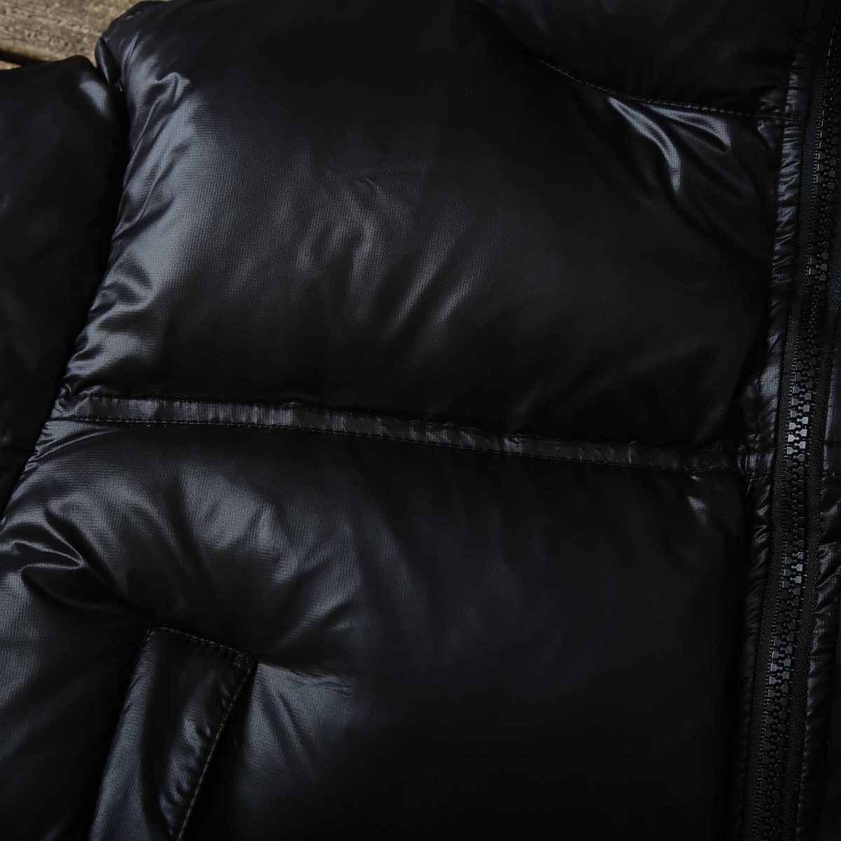 Cropped Down Puffer Jacket - Image 14